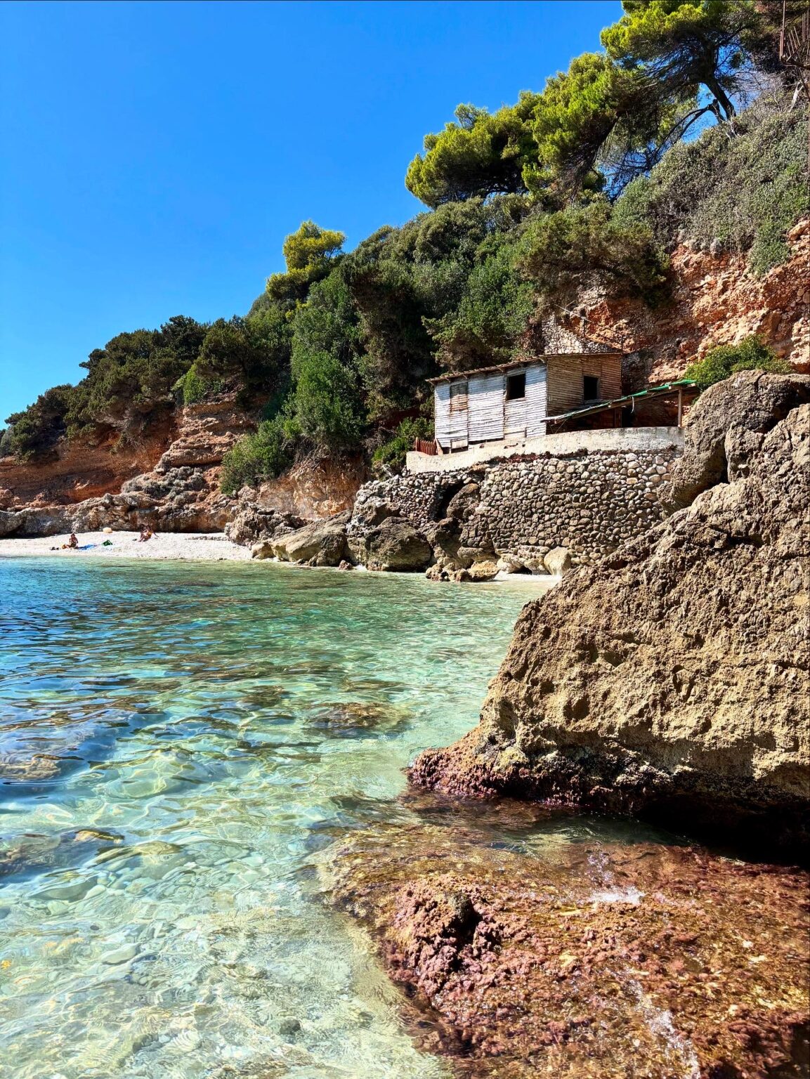 Come trovare il mare senza folla: 10 consigli pratici per l'estate